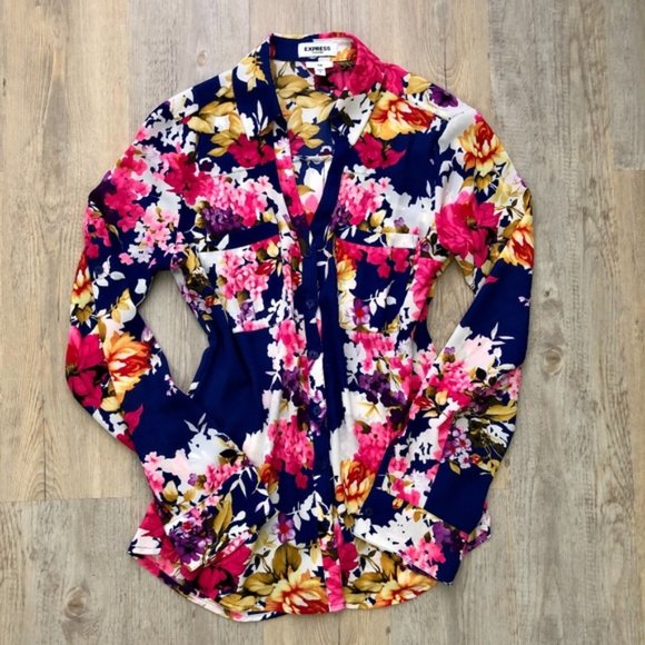 Tops - Pre-owned Express Floral Blouse